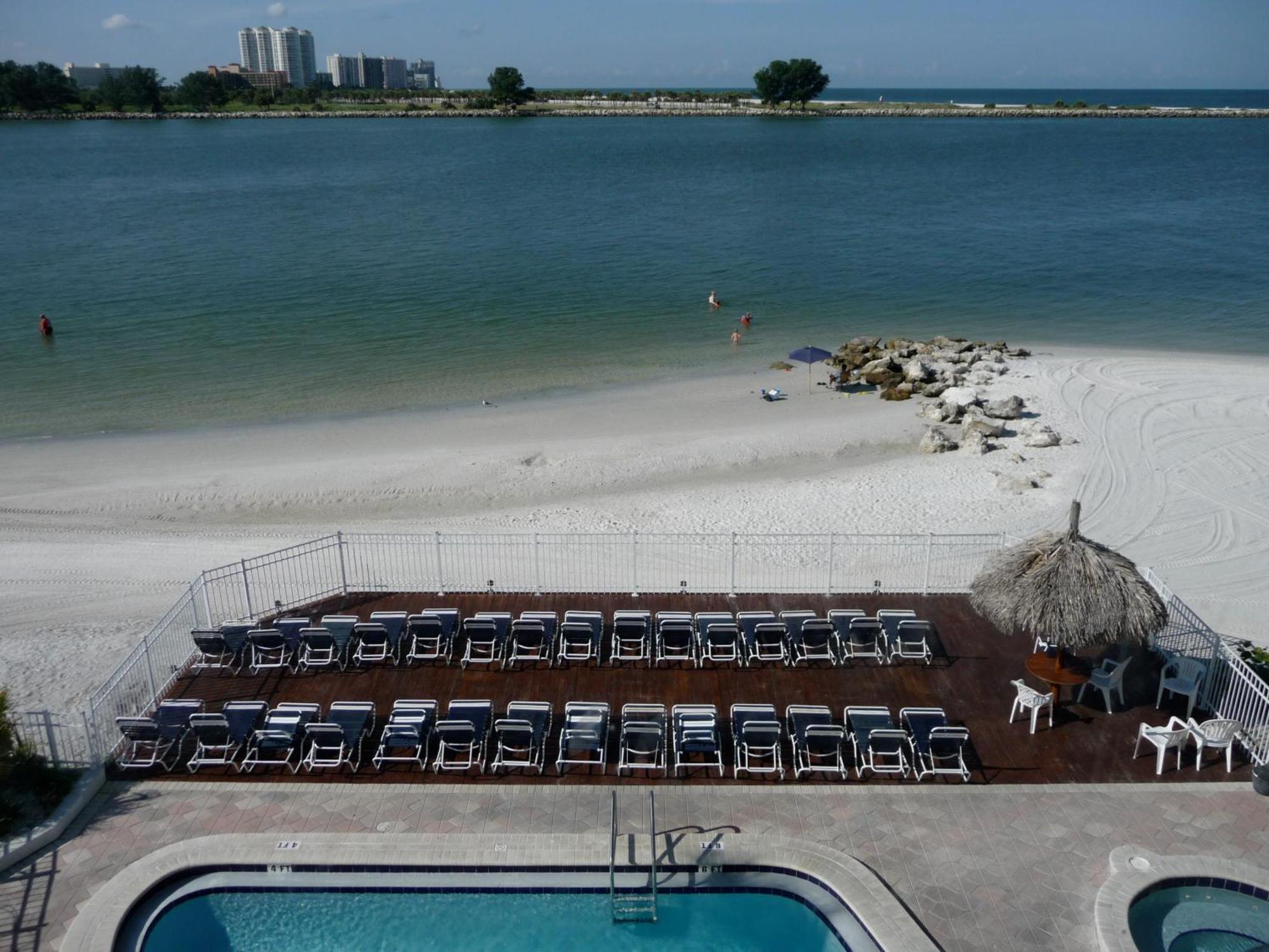 Gulfview Hotel - On The Beach 클리어워터 비치 외부 사진